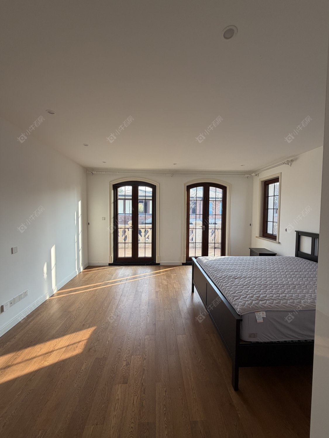 上海圣堡别墅在租房源小区图_小牛看房