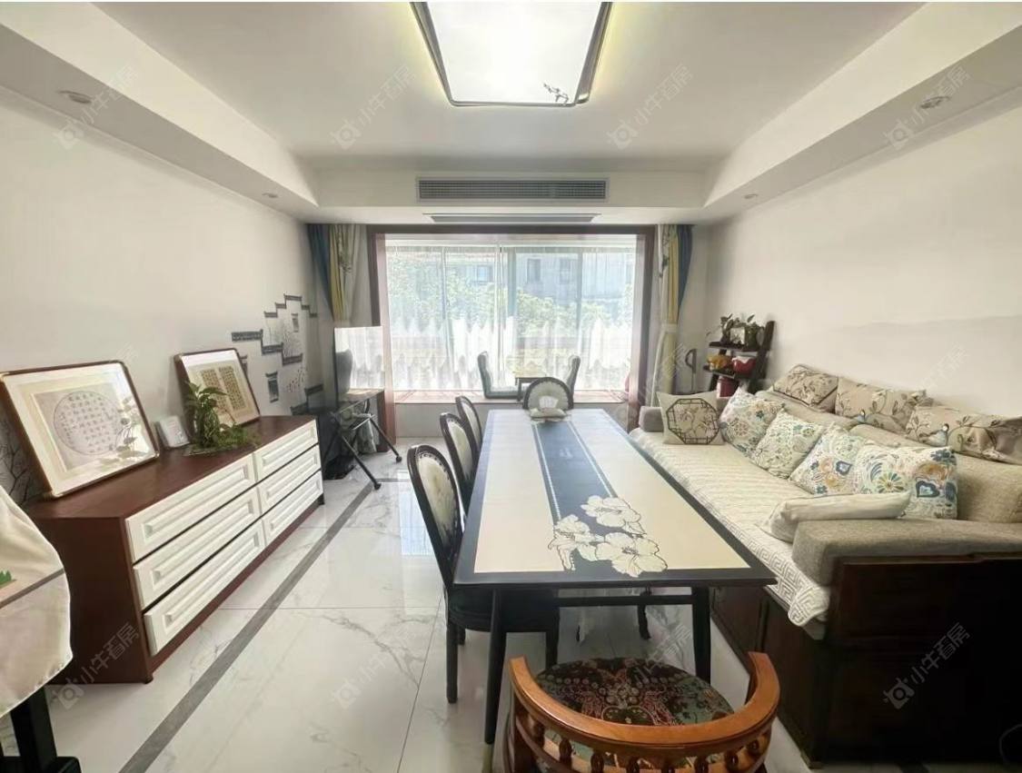 上海美兰湖颐景园在售二手房源小区图_小牛看房