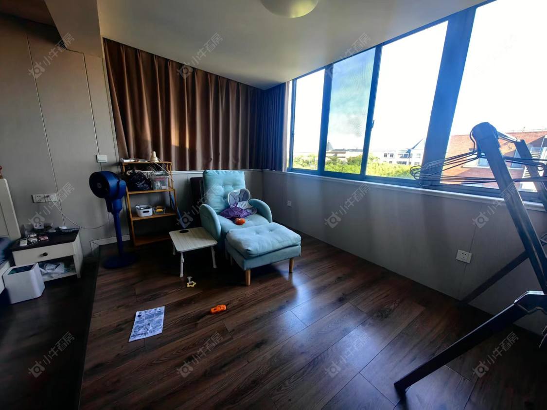 上海顺驰美兰湖在售二手房源小区图_小牛看房