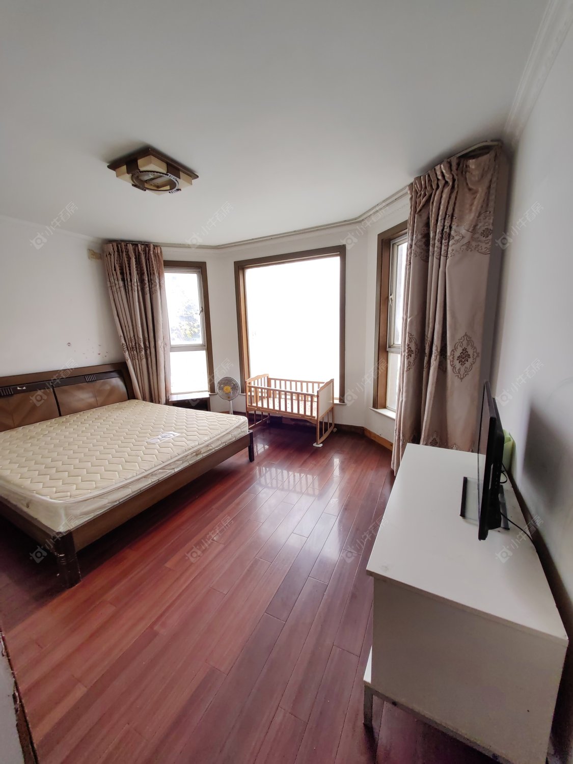 上海万科四季花城1166弄在售二手房源小区图_小牛看房