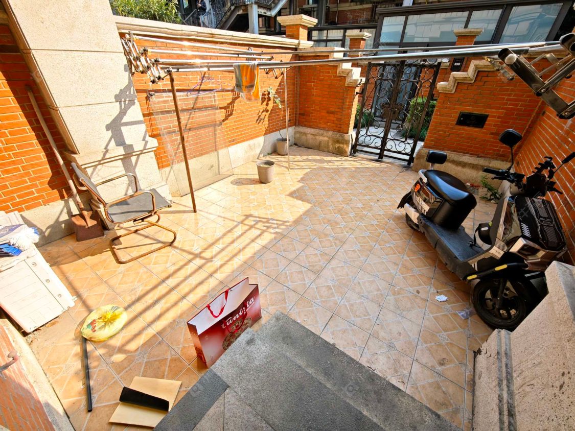 上海绿地海域笙晖别墅区在售二手房源小区图_小牛看房