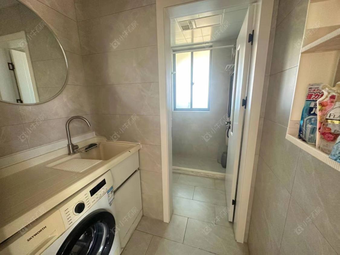 上海美兰湖颐景园在售二手房源小区图_小牛看房