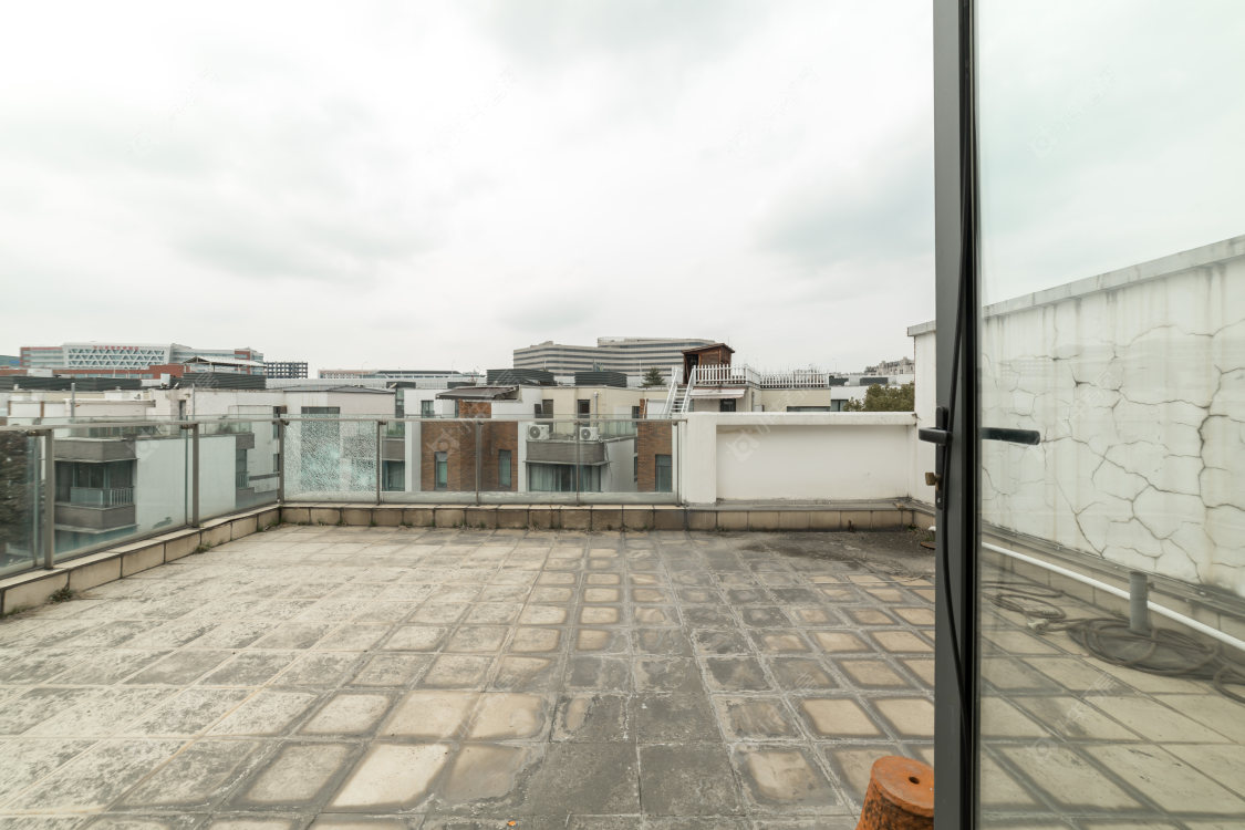 上海凯德林茵湖畔西区别墅区在售二手房源室内图_小牛看房