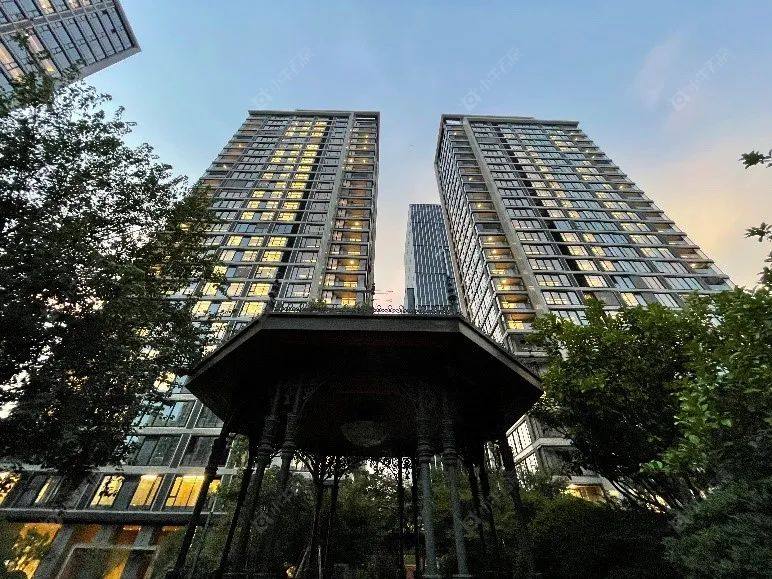 上海绿地海珀外滩一期在售二手房源室内图_小牛看房