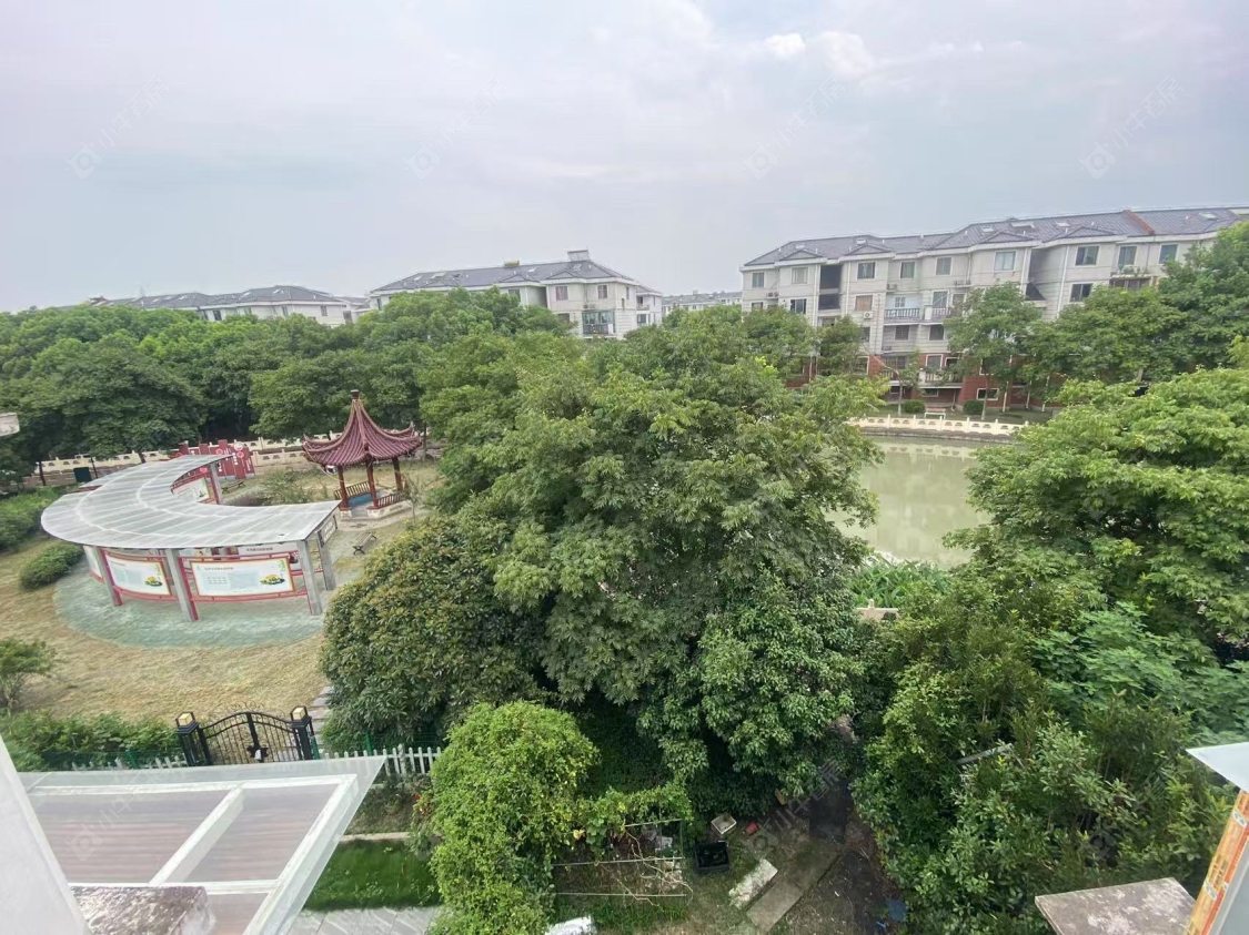 上海恬润新苑别墅区在售二手房源室内图_小牛看房