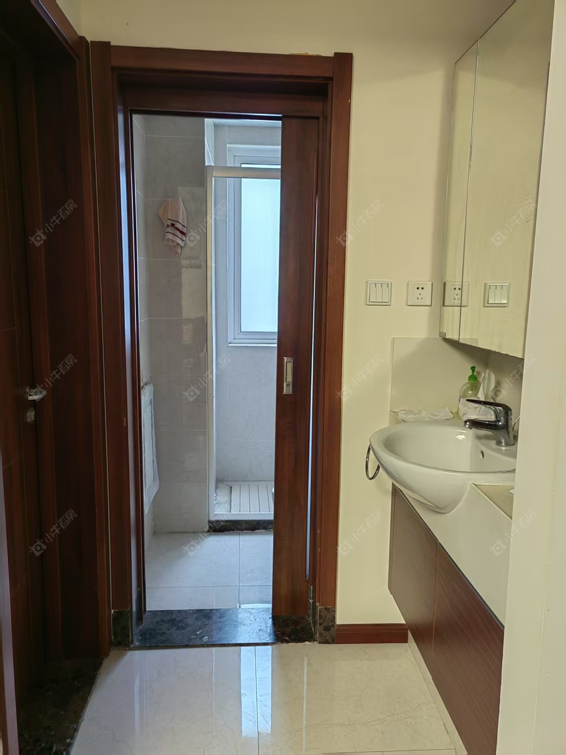 上海招商花园城在售二手房源小区图_小牛看房