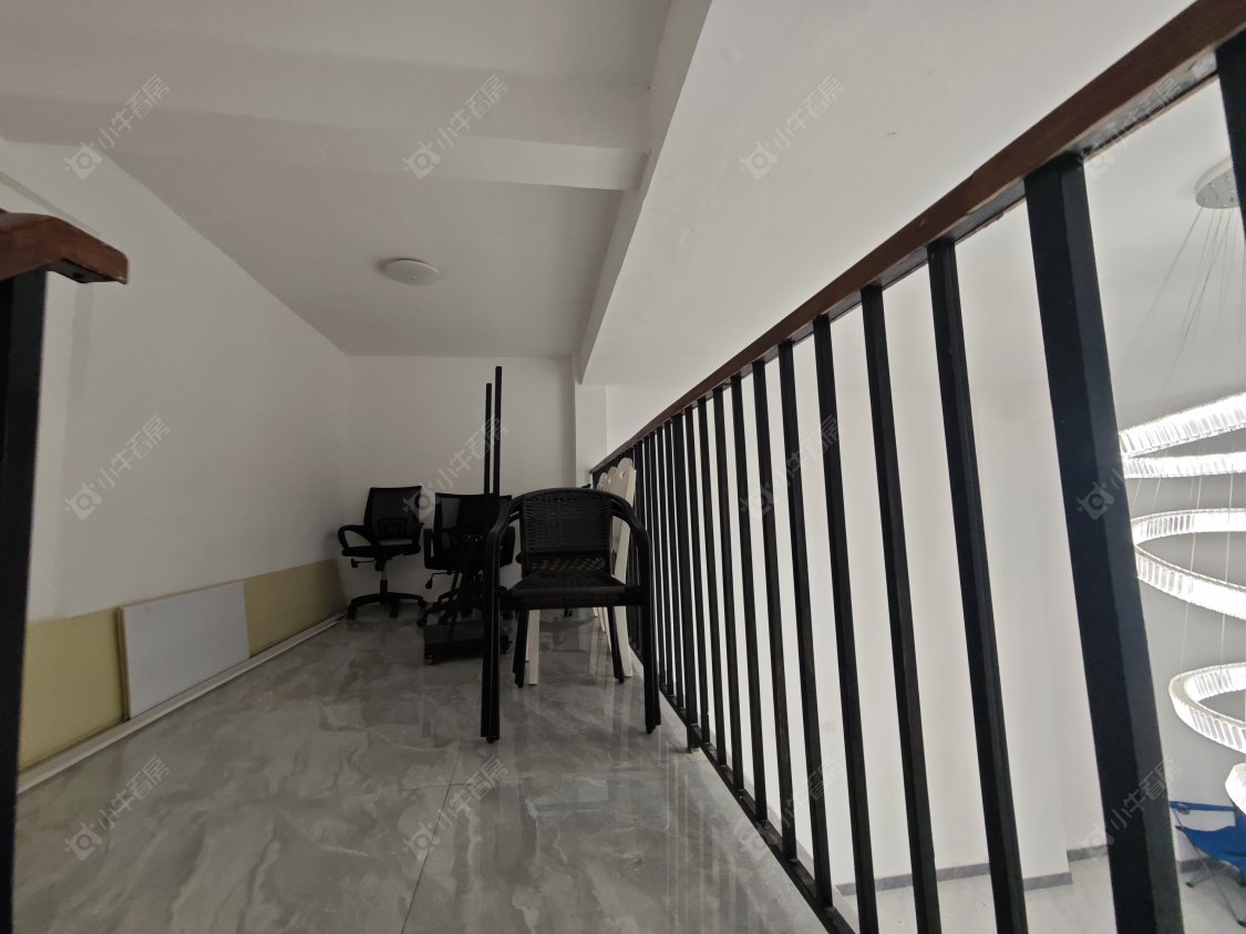 上海中海云麓里在售二手房源小区图_小牛看房