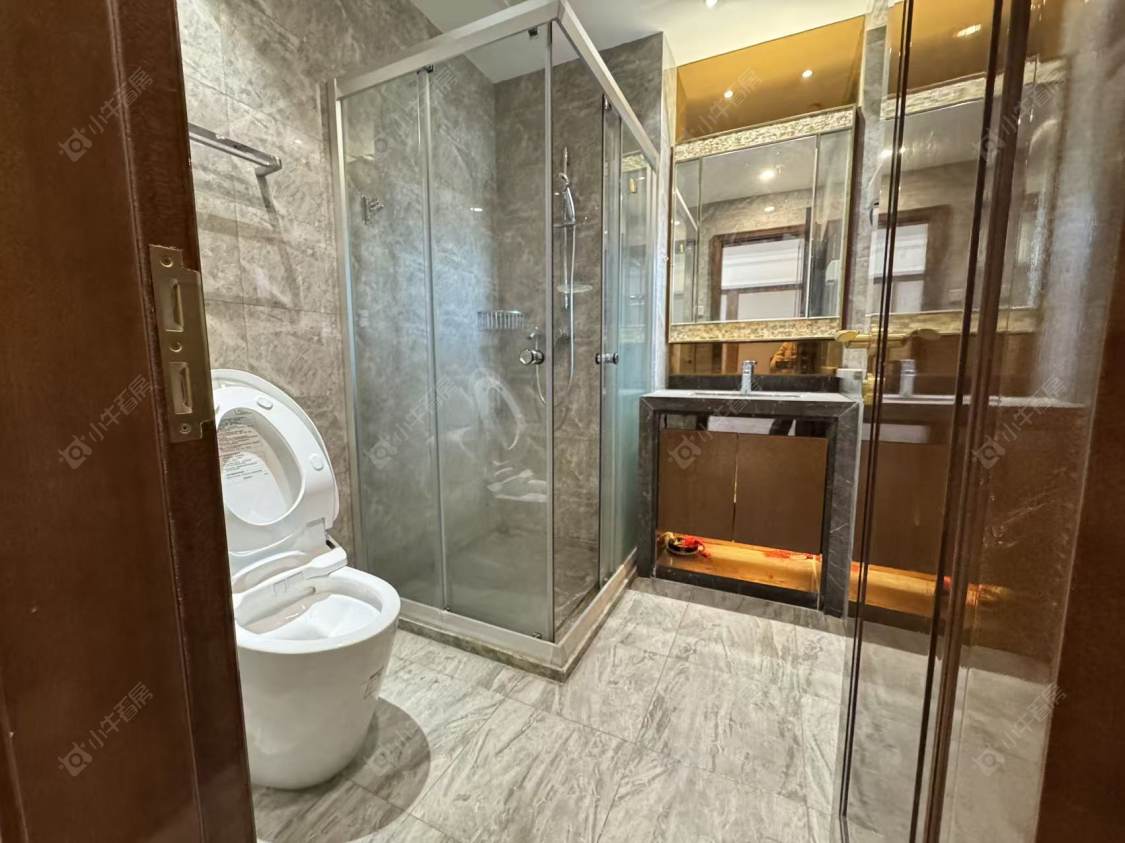 上海恒大御澜庭3600弄在售二手房源小区图_小牛看房