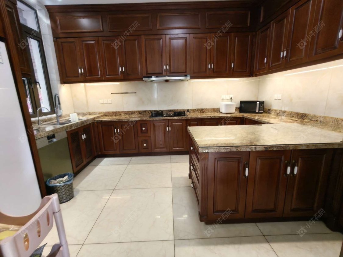 上海万科琥珀郡园别墅区在售二手房源小区图_小牛看房