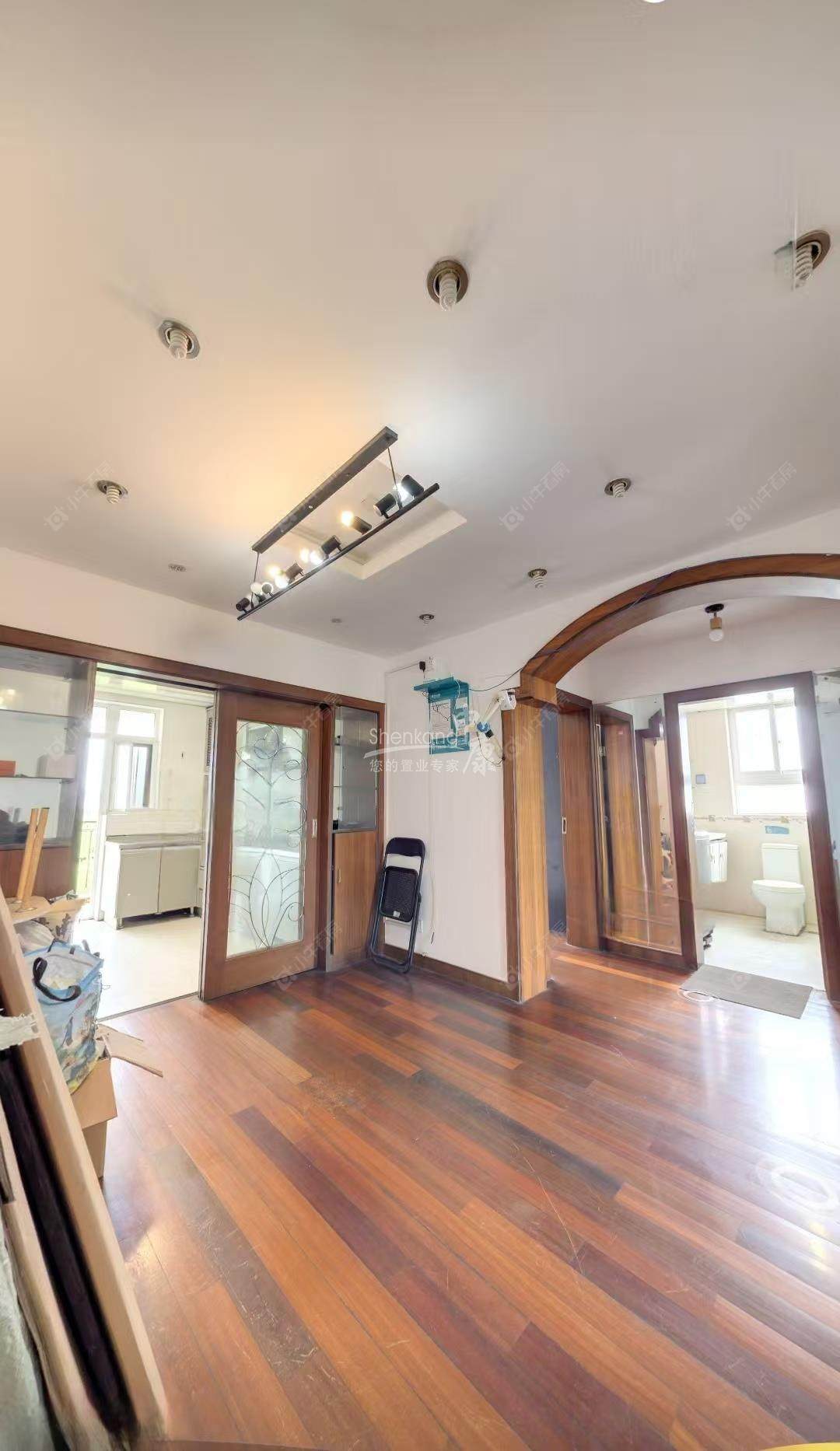 上海宏莲馨苑在售二手房源小区图_小牛看房