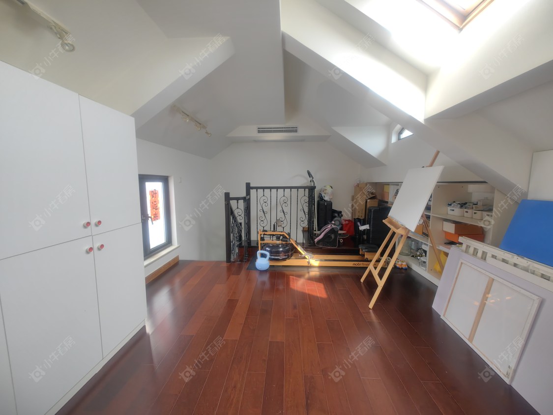 上海万科琥珀臻园在售二手房源小区图_小牛看房