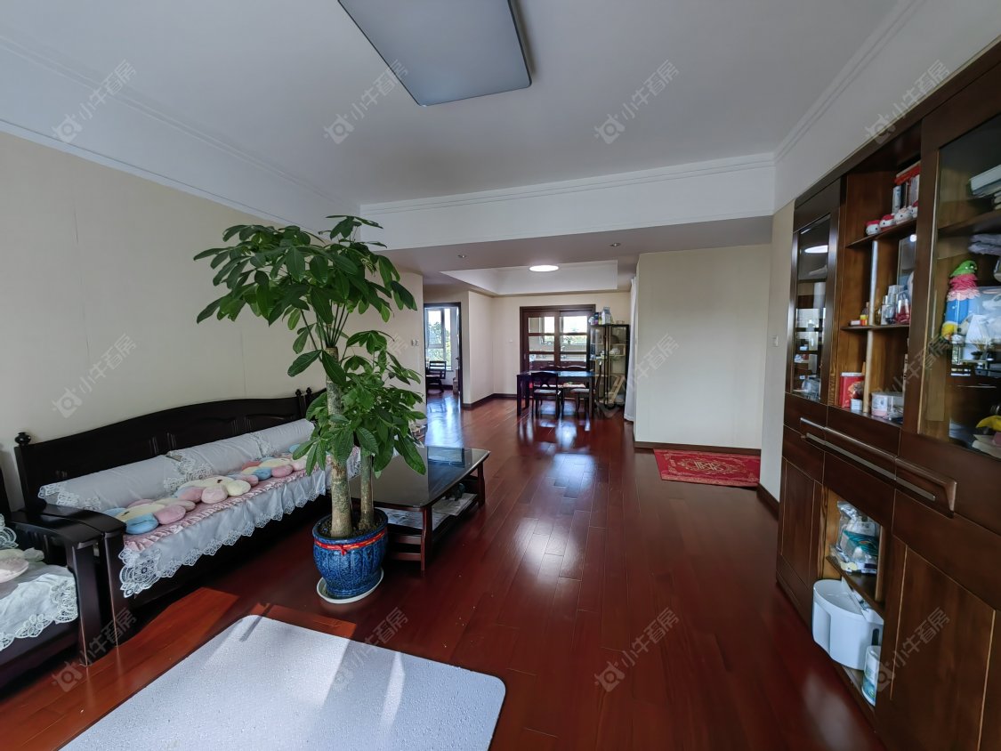 上海万科四季花城211弄在售二手房源小区图_小牛看房