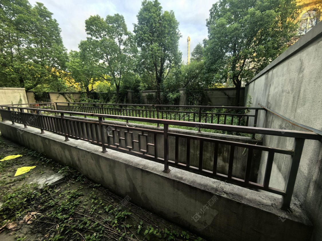 上海阳光城花满墅别墅区在售二手房源小区图_小牛看房