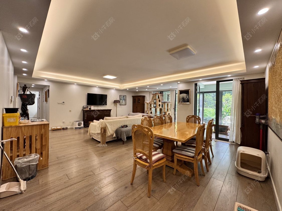 上海凯德林茵湖畔东区在售二手房源小区图_小牛看房