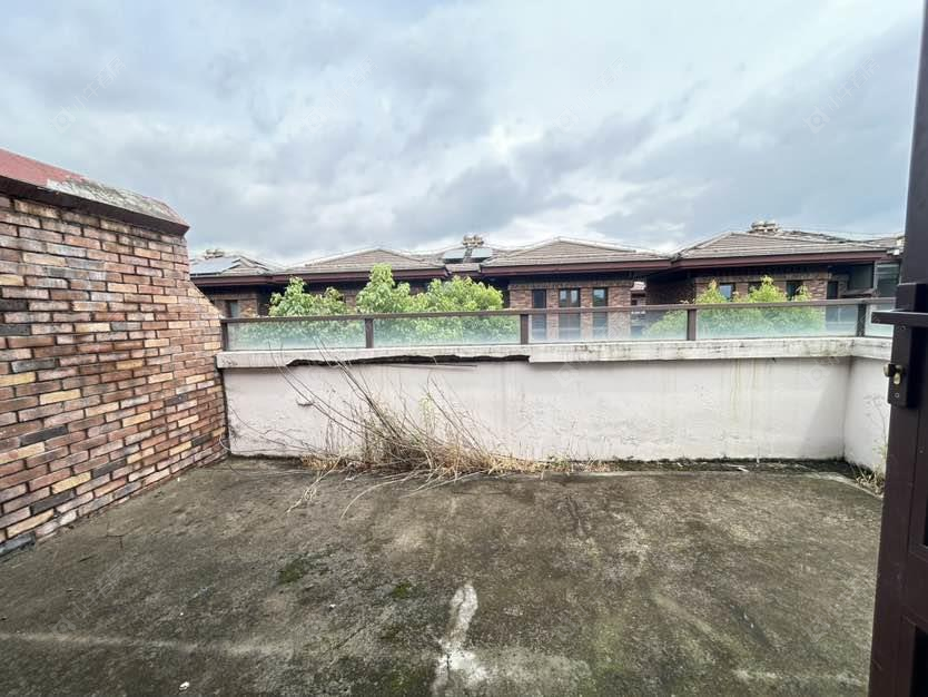 上海中信泰富朱家角新城鸿玺郡北区999弄在售二手房源小区图_小牛看房