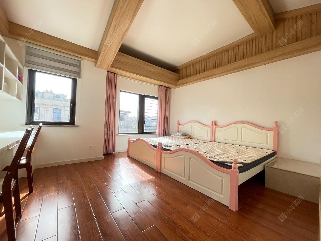 上海中骏雍景湾西区在售二手房源小区图_小牛看房