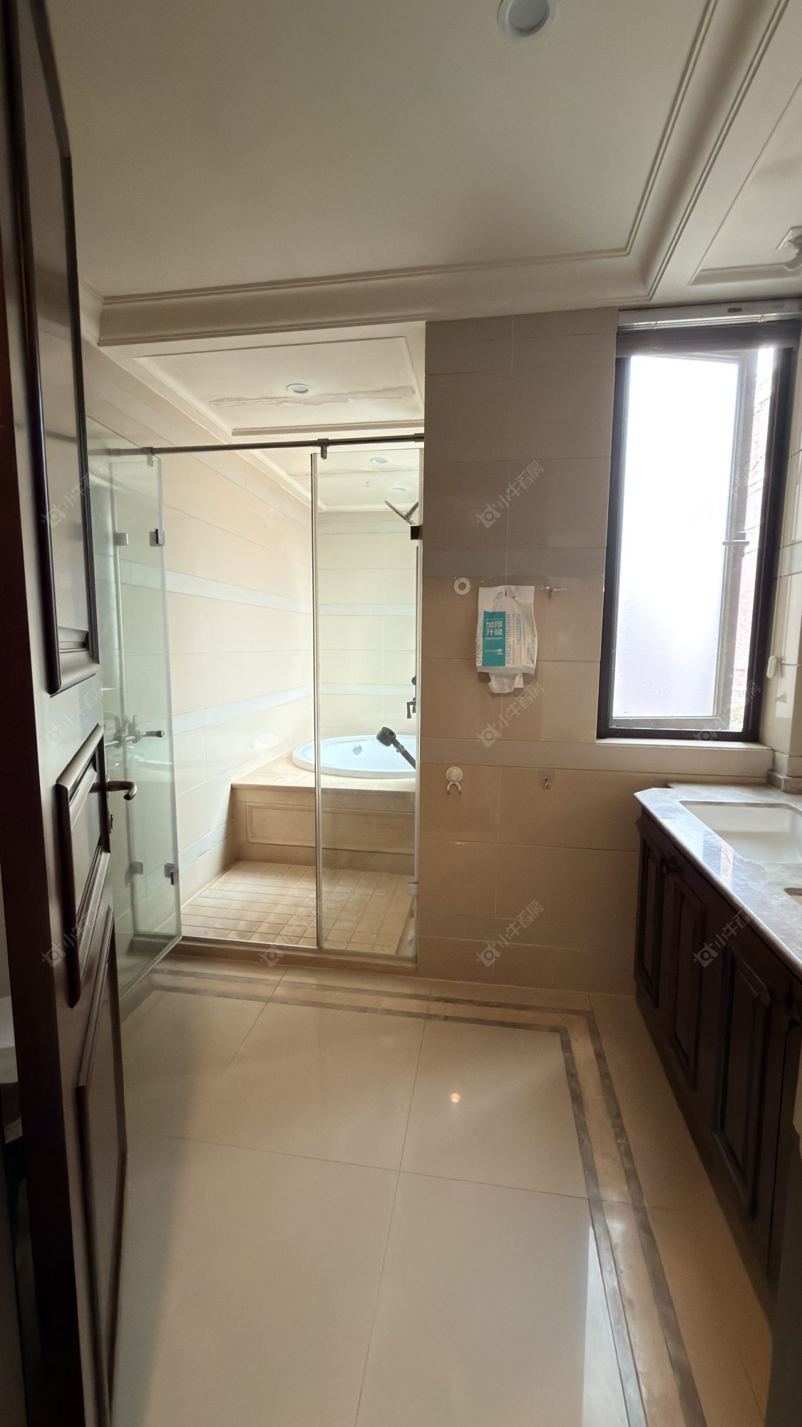 上海金地艺华年别墅区在售二手房源小区图_小牛看房