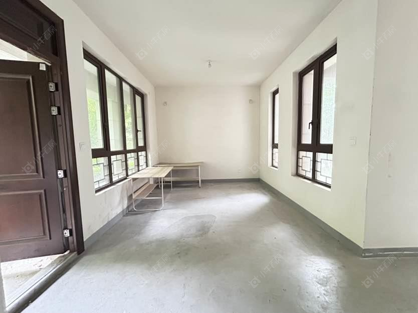 上海中信泰富朱家角新城鸿玺郡北区999弄在售二手房源小区图_小牛看房