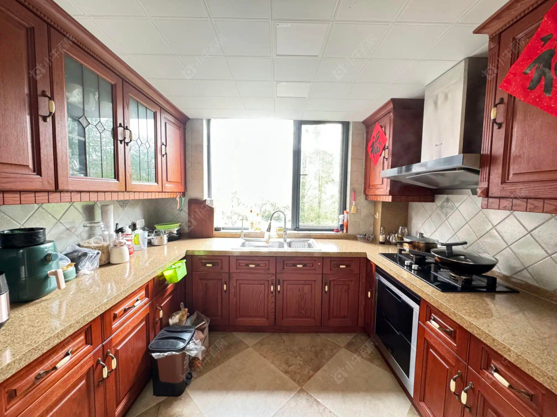 上海美兰湖岭域在售二手房源小区图_小牛看房