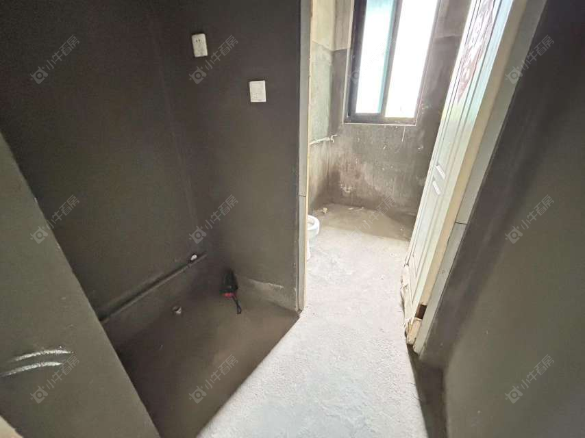 上海绿地海域笙晖在售二手房源小区图_小牛看房