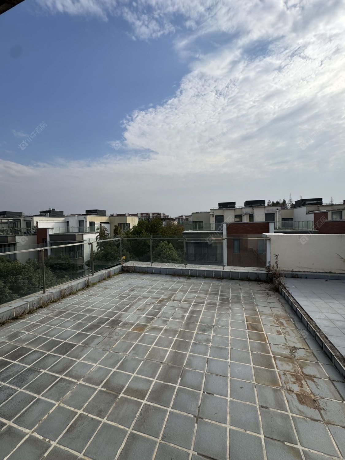 上海凯德林茵湖畔东区别墅区在售二手房源小区图_小牛看房