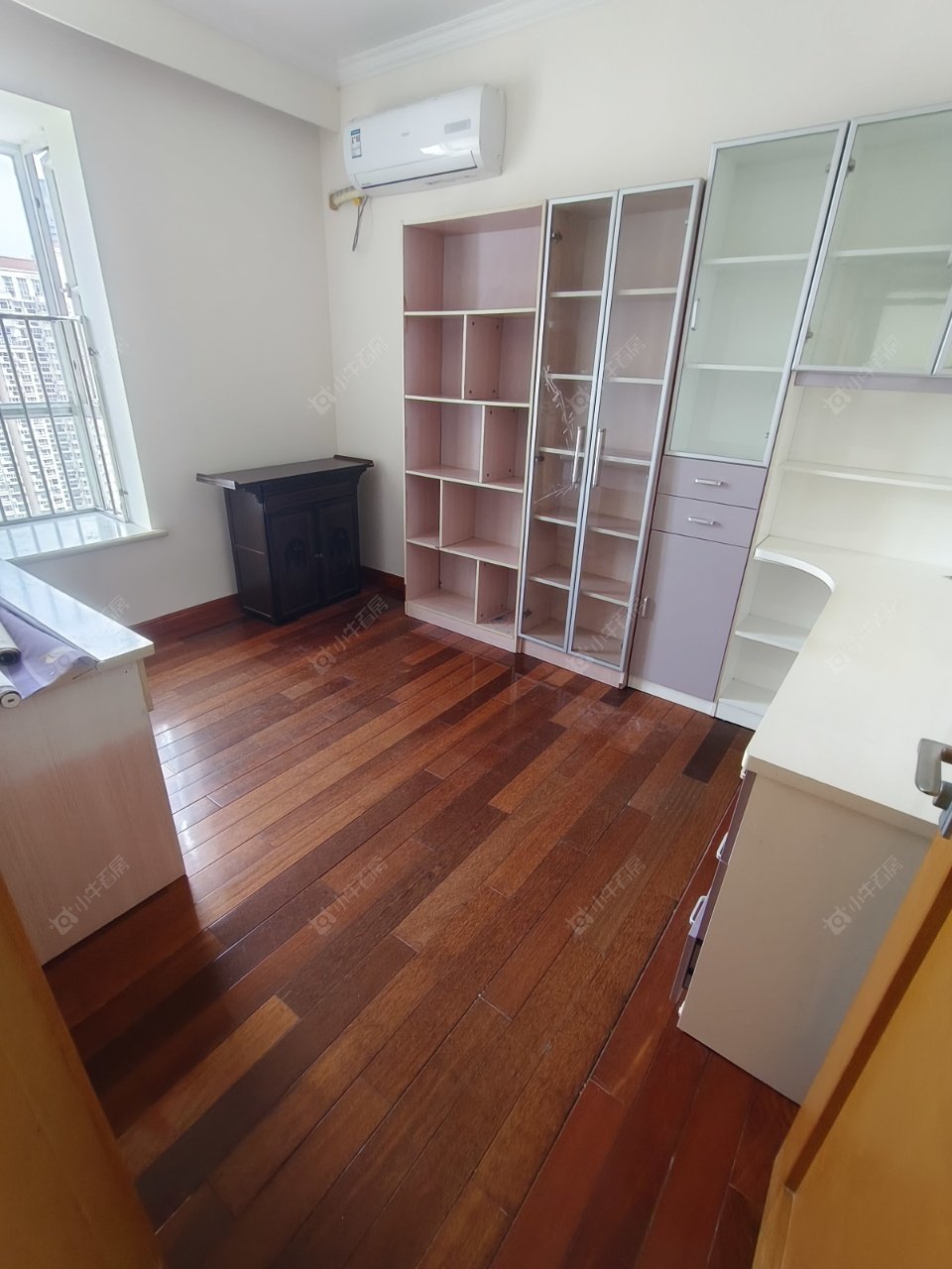 上海江临天下在售二手房源小区图_小牛看房