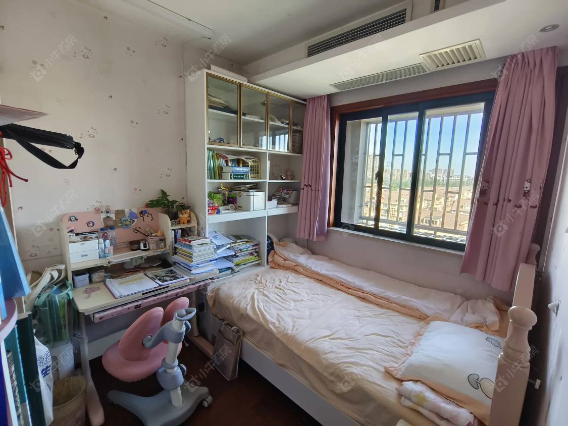 上海万科四季花城111弄在售二手房源小区图_小牛看房