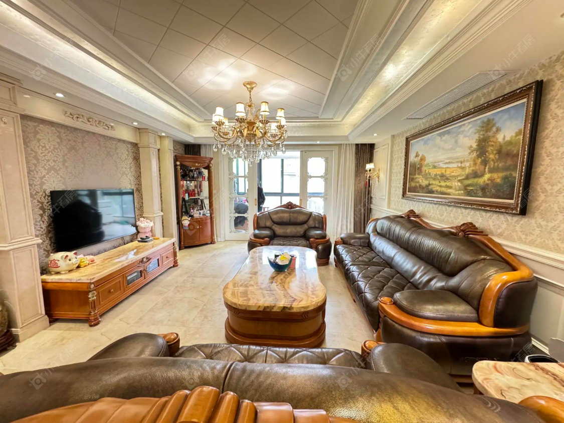 上海美兰湖岭域在售二手房源小区图_小牛看房