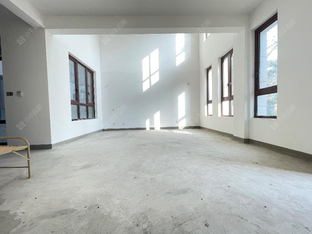 上海中信泰富朱家角新城鸿玺郡南区588弄在售二手房源小区图_小牛看房