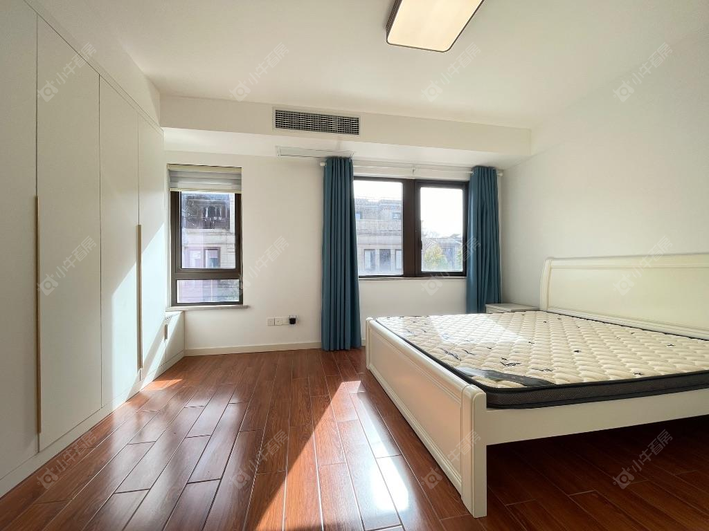 上海中骏雍景湾西区在售二手房源小区图_小牛看房