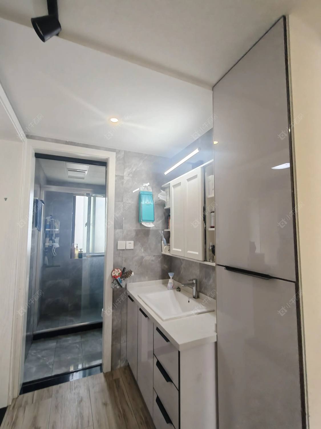 上海万业紫辰苑在售二手房源小区图_小牛看房