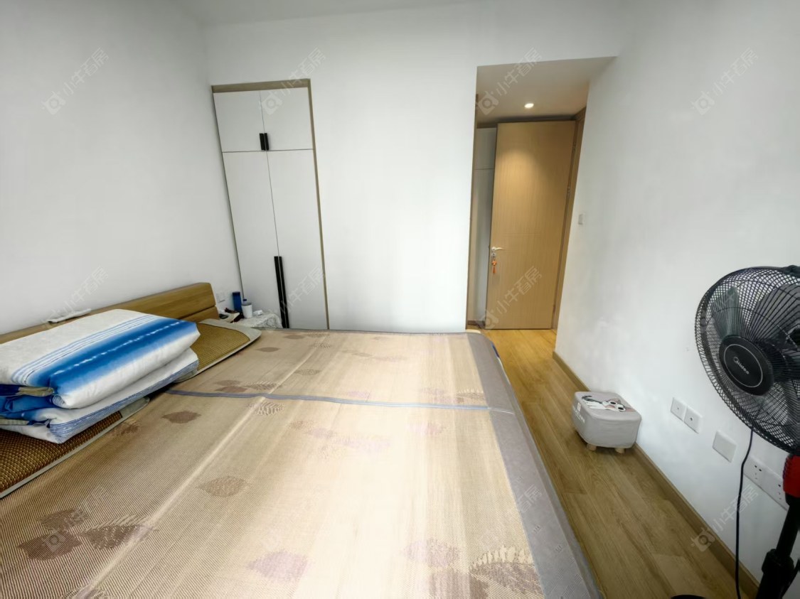 上海绿地新里波洛克公馆在售二手房源小区图_小牛看房