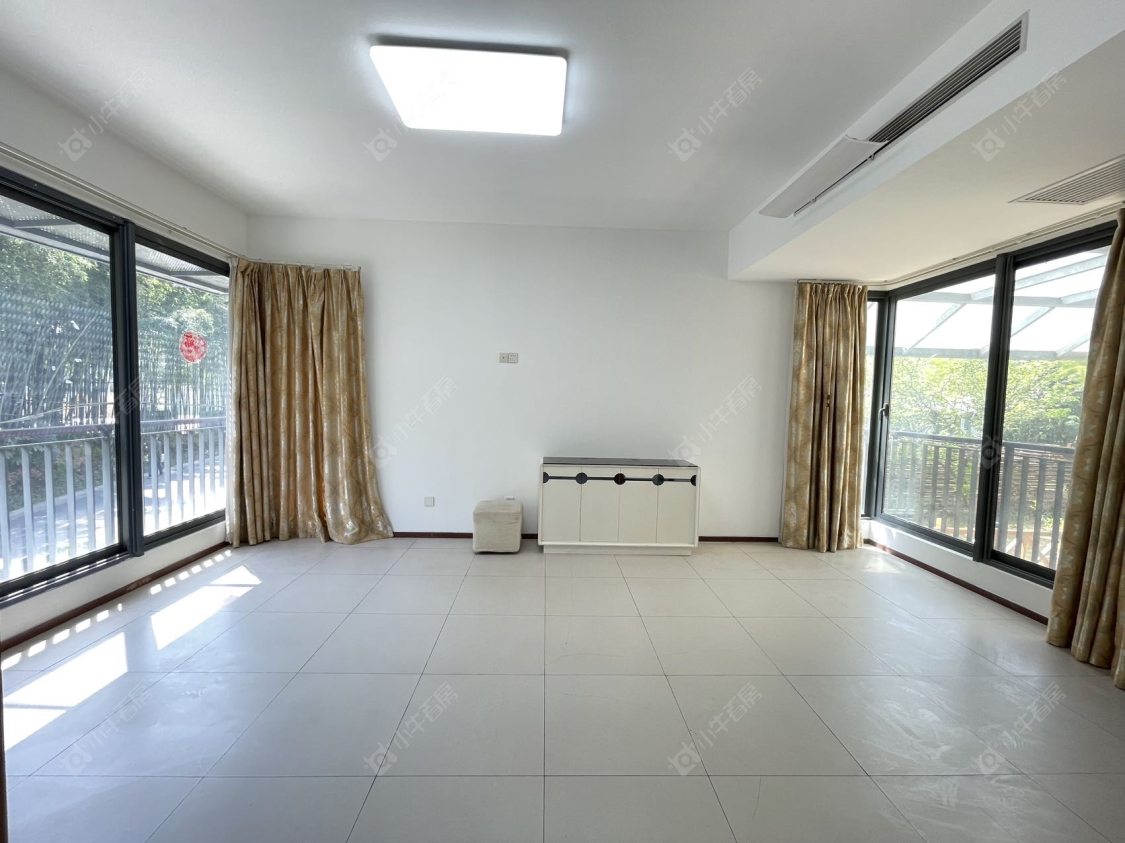 上海凯德林茵湖畔东区别墅区在售二手房源小区图_小牛看房