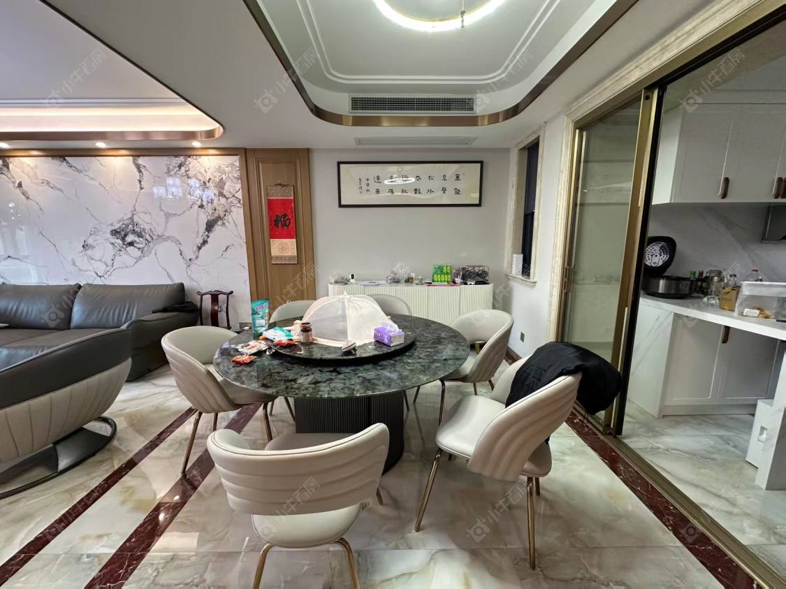 上海美兰湖岭域在售二手房源小区图_小牛看房