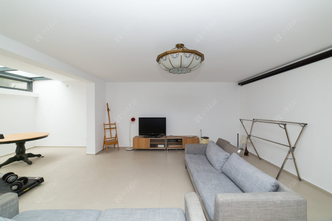 上海凯德林茵湖畔西区别墅区在售二手房源室内图_小牛看房