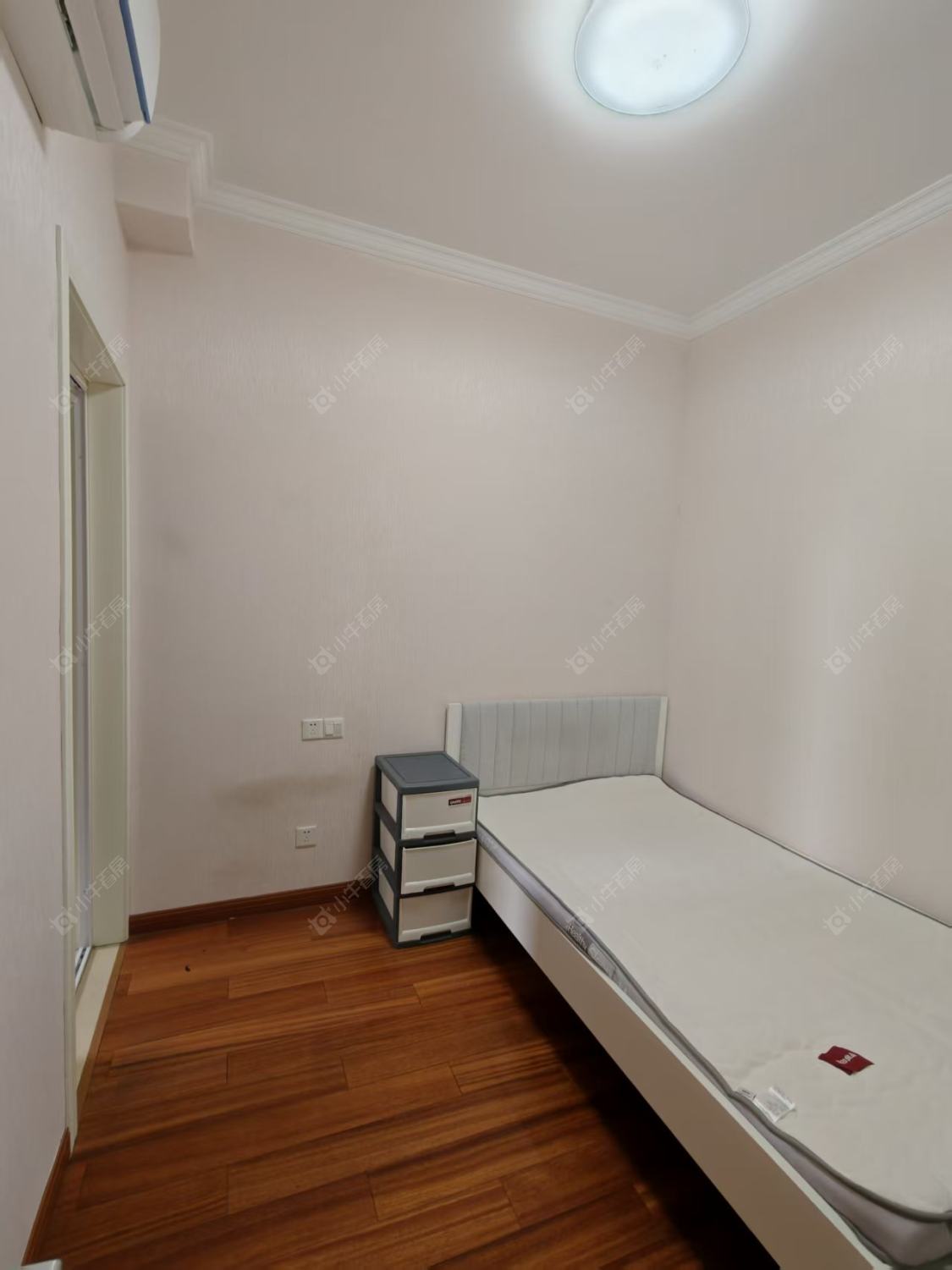 上海万业紫辰苑在售二手房源小区图_小牛看房