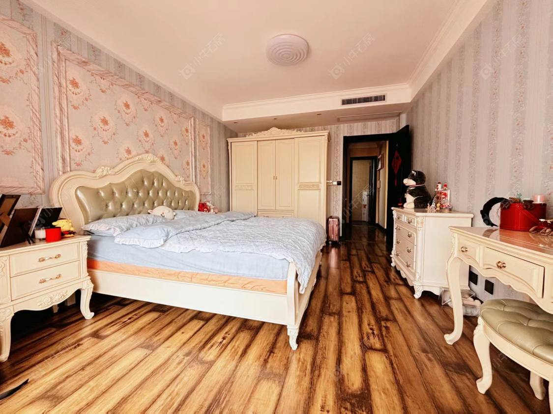 上海美兰湖岭域在售二手房源小区图_小牛看房