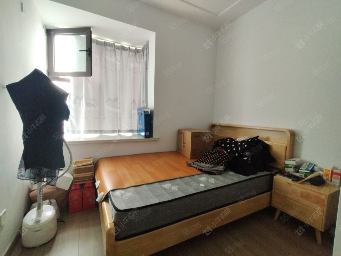 上海万业紫辰苑在售二手房源小区图_小牛看房