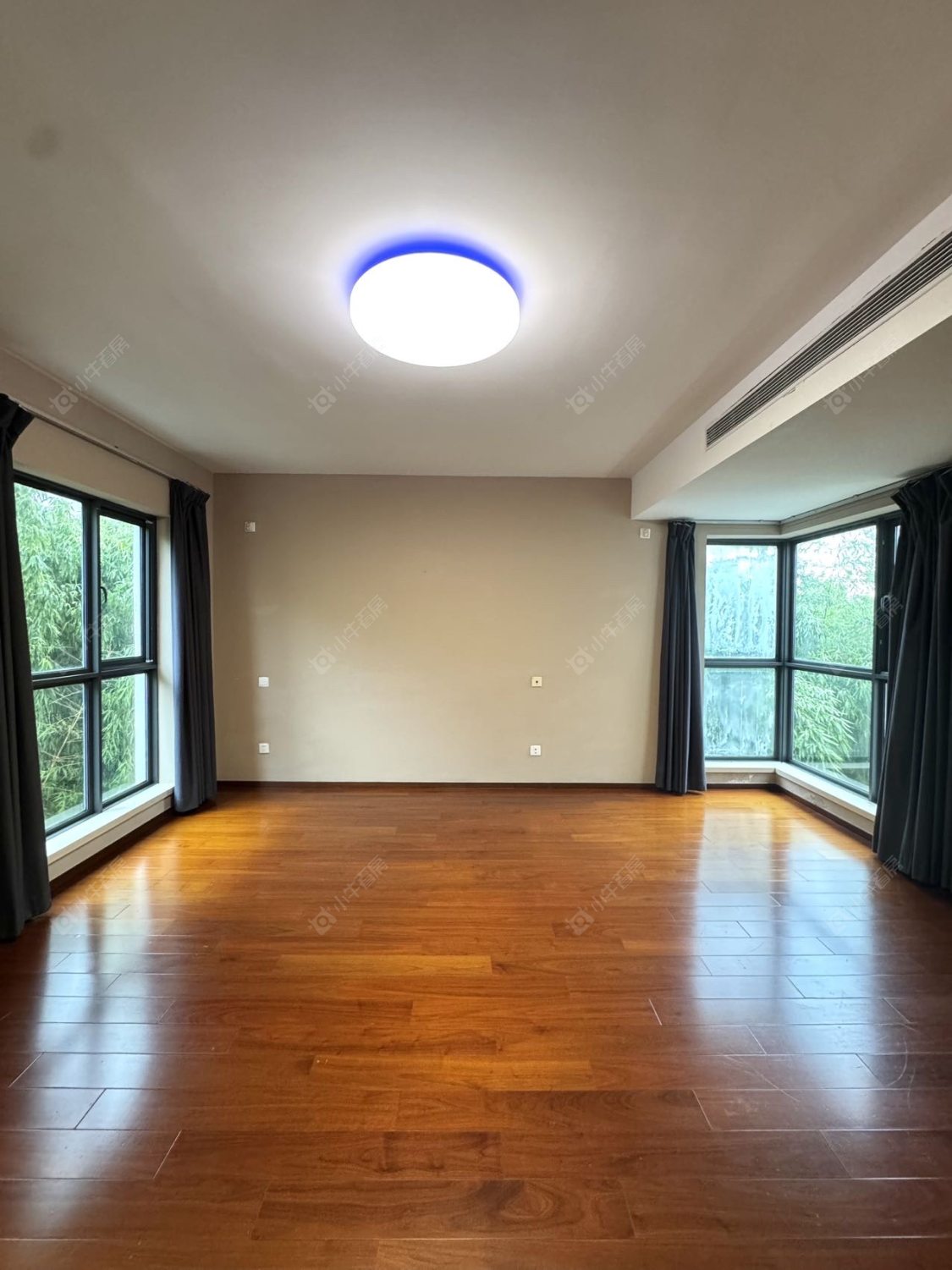 上海凯德林茵湖畔东区别墅区在售二手房源小区图_小牛看房