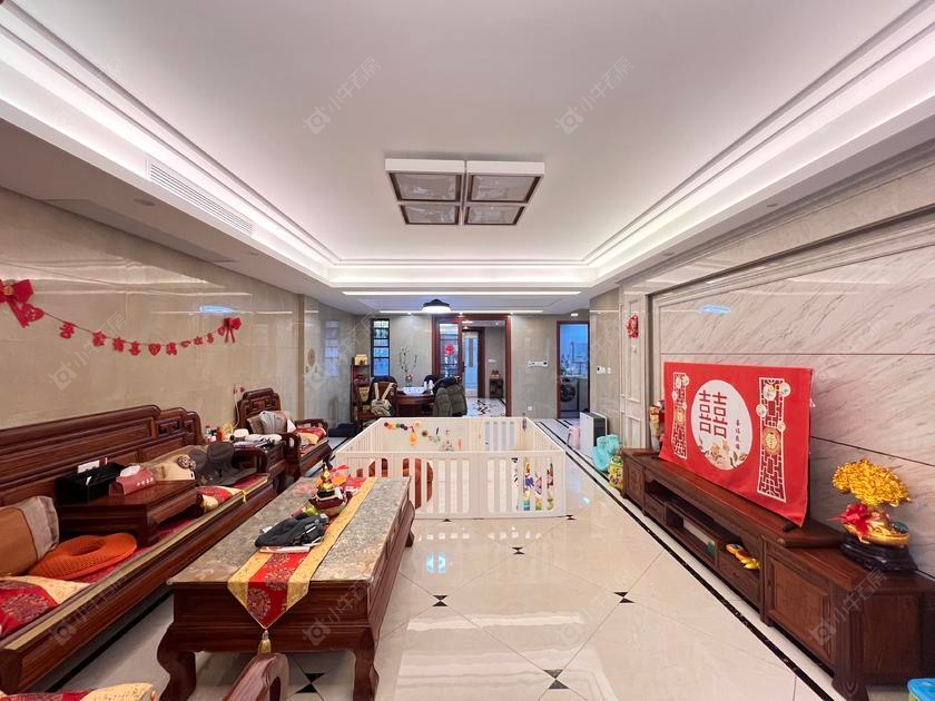 上海美兰湖岭域在售二手房源小区图_小牛看房