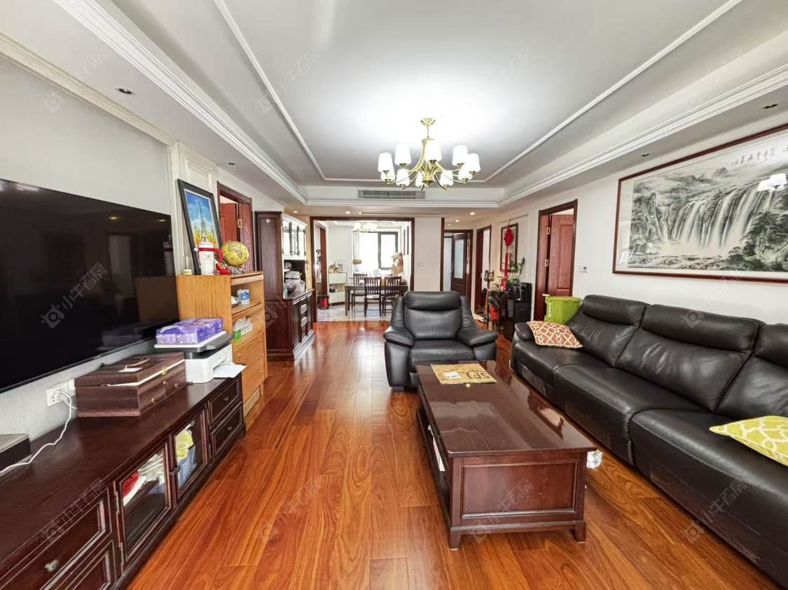 上海绿地新里波洛克公馆在售二手房源小区图_小牛看房