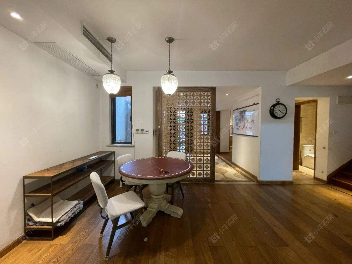 上海美兰湖岭域在售二手房源小区图_小牛看房