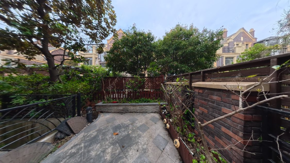 上海长泰东郊御园别墅区在售二手房源小区图_小牛看房