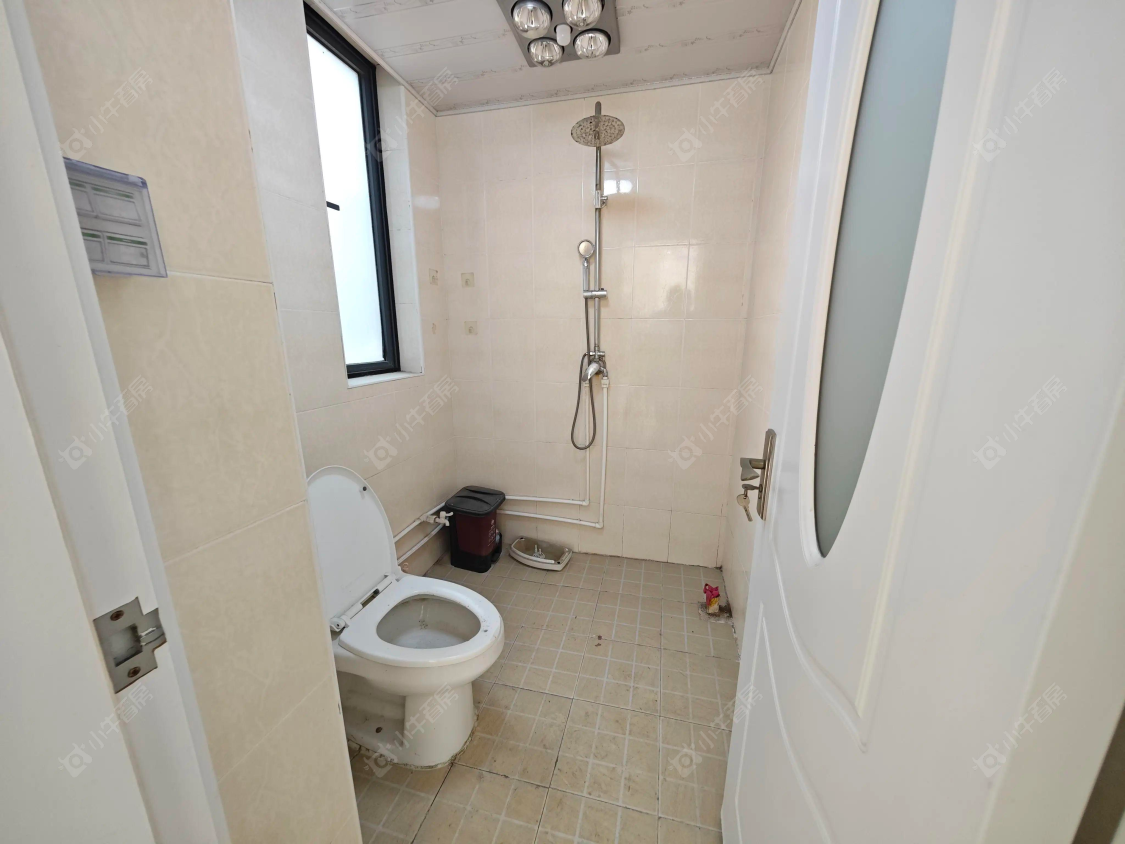 上海美兰湖岭域在售二手房源小区图_小牛看房