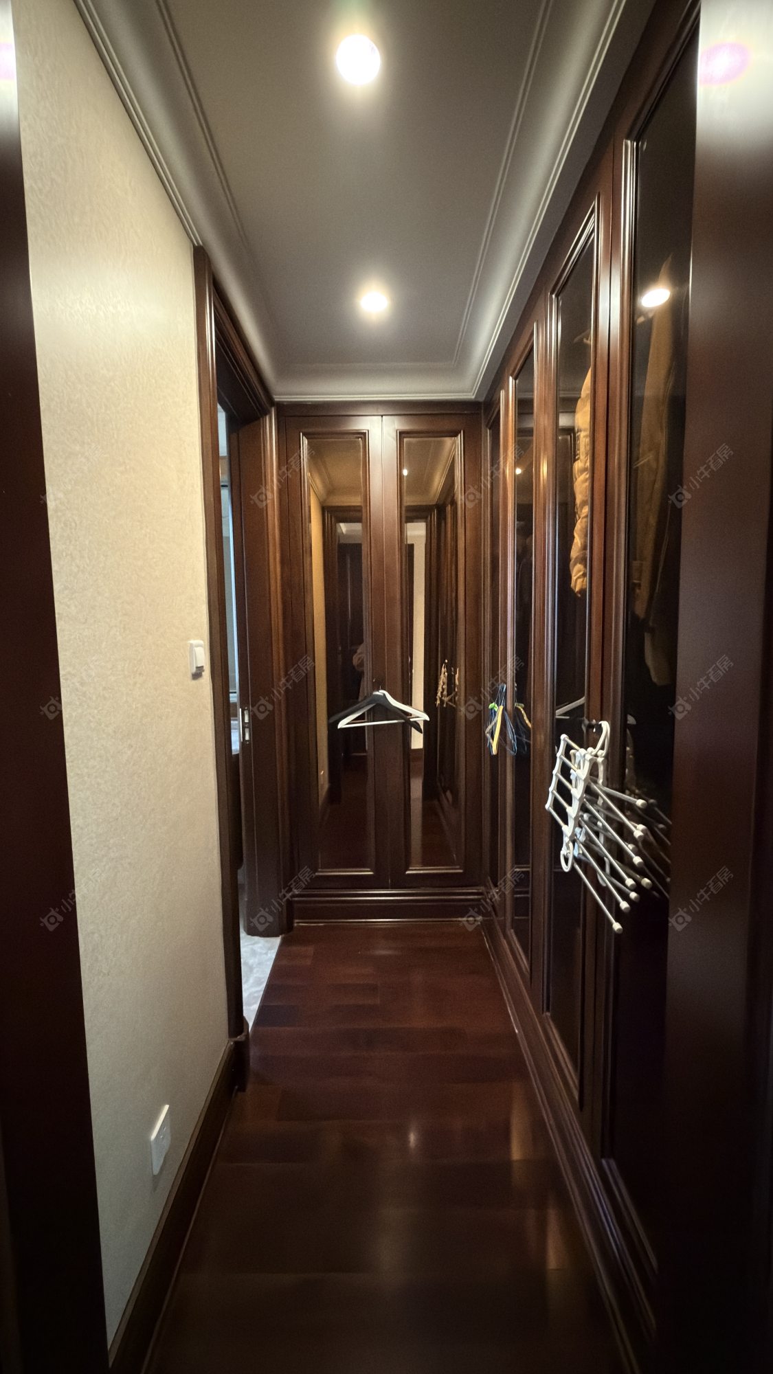 上海金地艺华年别墅区在售二手房源小区图_小牛看房