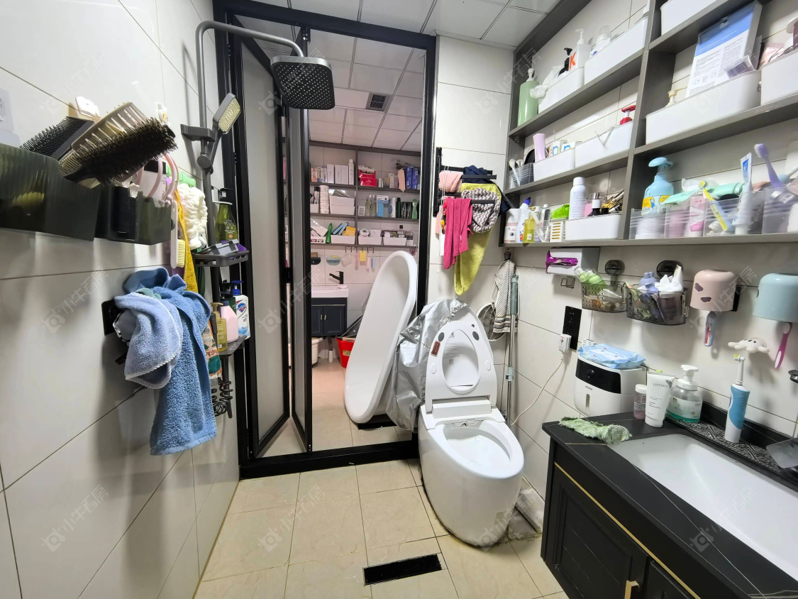 上海美兰湖岭域在售二手房源小区图_小牛看房