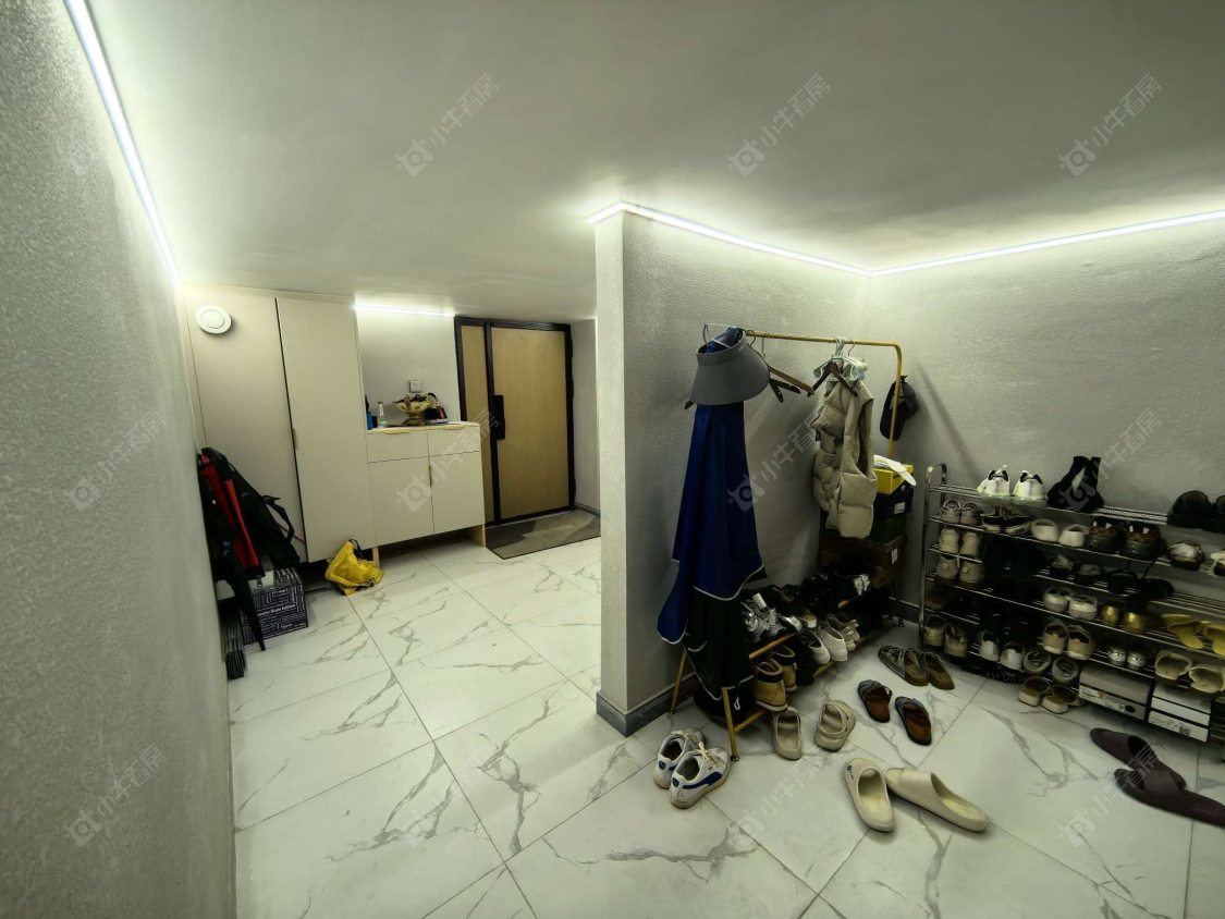 上海璟储新和湾别墅区在售二手房源小区图_小牛看房