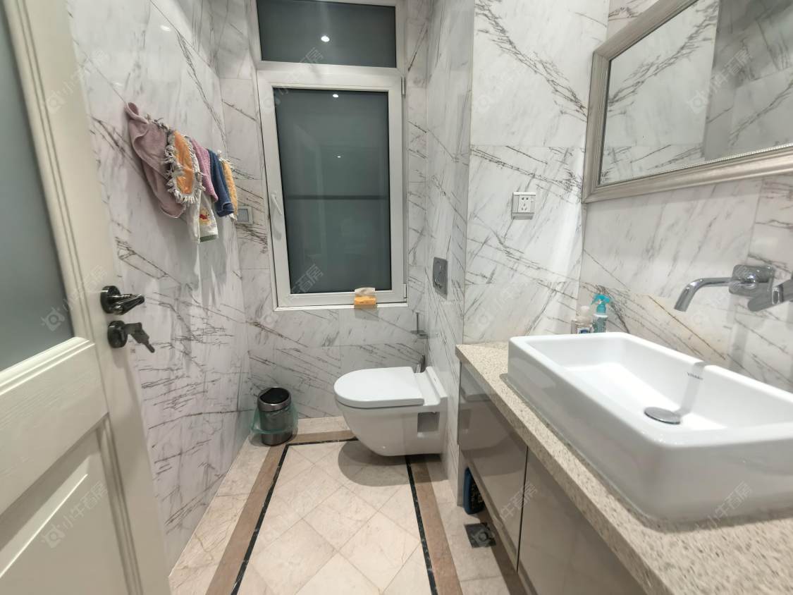 上海朗诗绿岛别墅区在售二手房源小区图_小牛看房