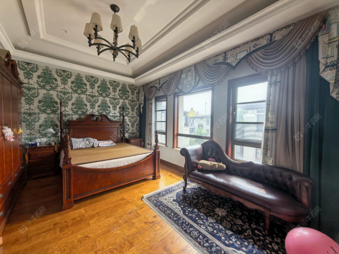 上海阳光城花满墅别墅区在售二手房源小区图_小牛看房