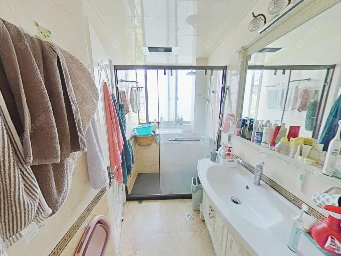 上海铂金华府在售二手房源小区图_小牛看房